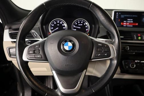2023 BMW X2 sDrive28i