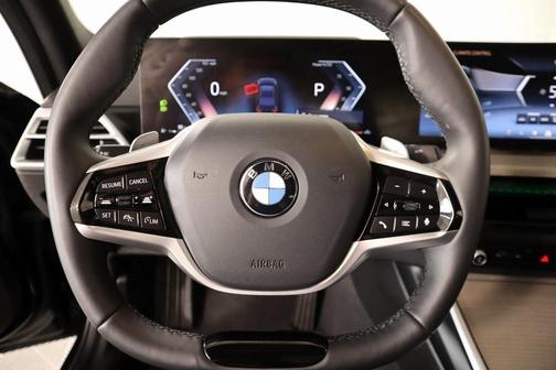 2025 BMW 330 i