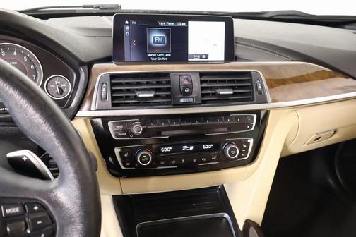 2018 BMW 330 i xDrive