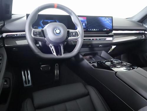2024 BMW i5 M60