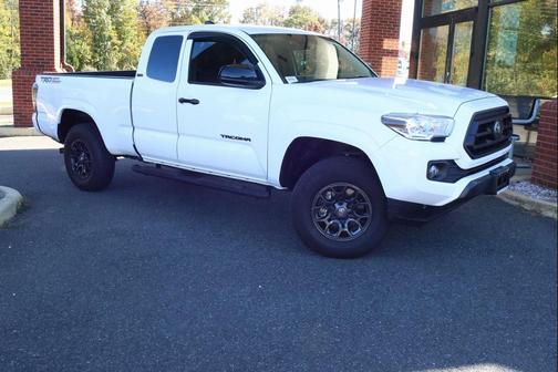 2023 Toyota Tacoma SR