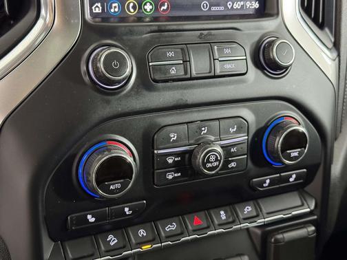 Pearl 2020 Chevrolet Silverado 1500 RST