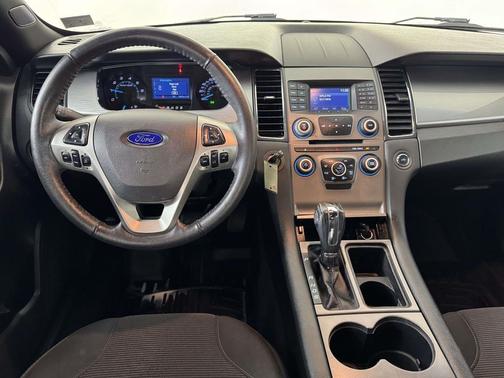 2018 Ford Taurus SEL