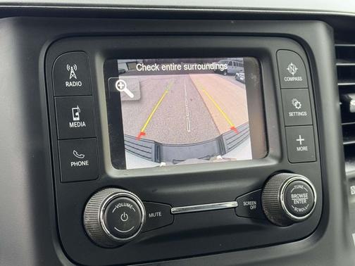 2022 RAM 2500 Tradesman Crew Cab 4x4 8' Box