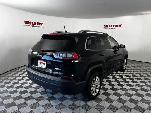 Diamond Black Crystal Pearlcoat 2019 Jeep Cherokee Latitude