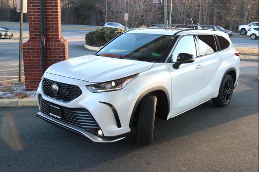 2023 Toyota Highlander XSE