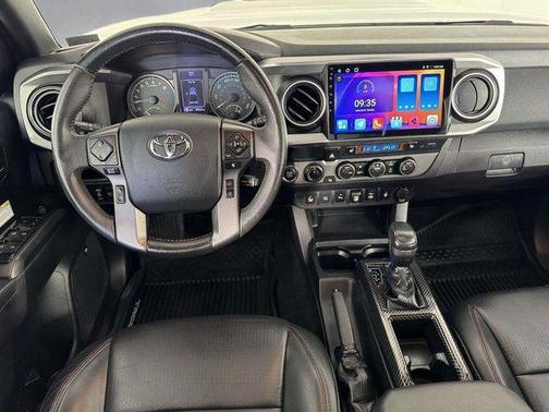 Super White 2019 Toyota Tacoma TRD Pro