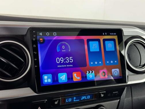 Super White 2019 Toyota Tacoma TRD Pro