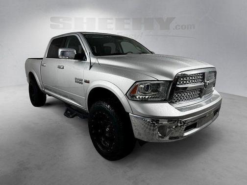 Bright Silver Metallic Clearcoat 2017 RAM 1500 Laramie