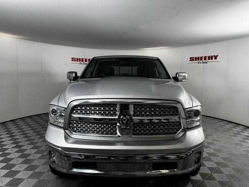 Bright Silver Metallic Clearcoat 2017 RAM 1500 Laramie