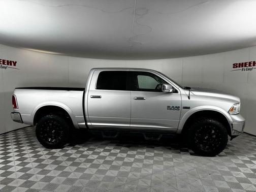 Bright Silver Metallic Clearcoat 2017 RAM 1500 Laramie