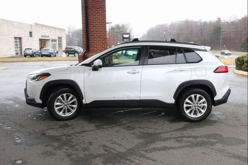 2022 Toyota Corolla Cross LE