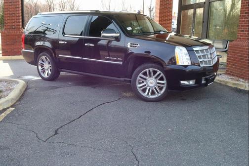 2014 Cadillac Escalade ESV Platinum Edition
