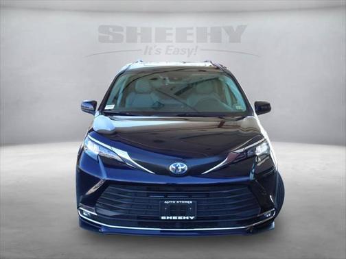 2024 Toyota Sienna XLE 7 Passenger