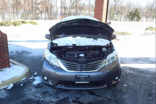 2014 Toyota Sienna XLE