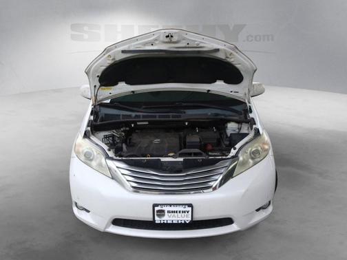 2011 Toyota Sienna XLE