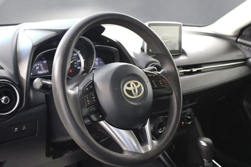 Sapphire 2017 Toyota Yaris iA Base