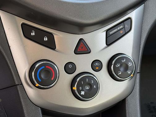 2016 Chevrolet Sonic LT