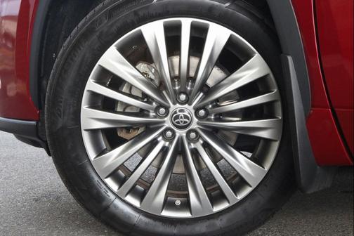 2021 Toyota Highlander Hybrid Platinum