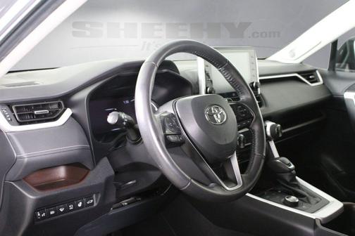 Silver Sky Metallic 2022 Toyota RAV4 Hybrid Limited