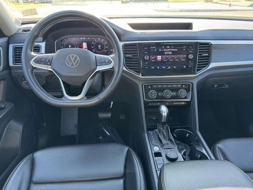 2022 Volkswagen Atlas 3.6L SE w/Technology