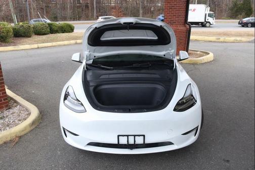 2022 Tesla Model Y Long Range Dual Motor All-Wheel Drive