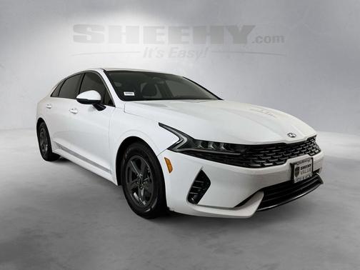White Pearl 2021 Kia K5 LXS