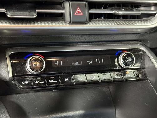 White Pearl 2021 Kia K5 LXS
