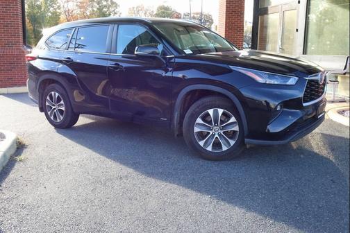 2023 Toyota Highlander Hybrid XLE