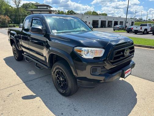 Midnight Black Metallic 2020 Toyota Tacoma SR5