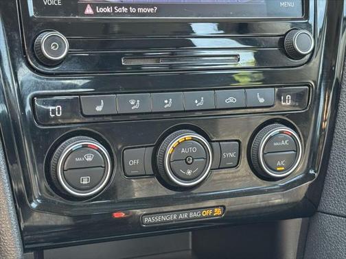 2021 Volkswagen Passat 2.0T SE