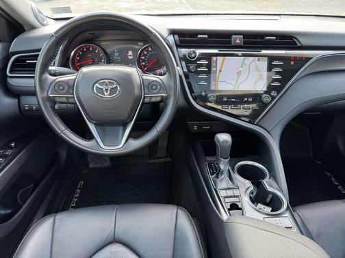 2019 Toyota Camry XSE
