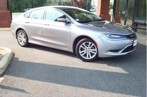 2016 Chrysler 200 Limited