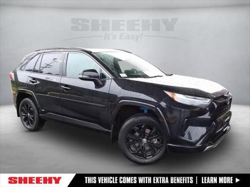 2022 Toyota RAV4 Hybrid SE
