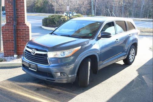 2016 Toyota Highlander LE