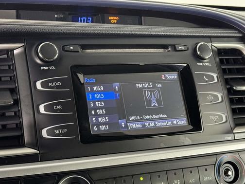 2016 Toyota Highlander LE