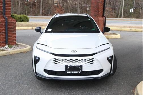 2025 Toyota Crown Signia Limited