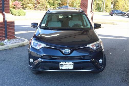 2017 Toyota RAV4 Hybrid XLE