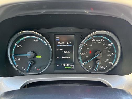 2017 Toyota RAV4 Hybrid XLE