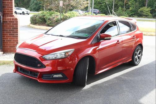 2018 Ford Focus ST ST