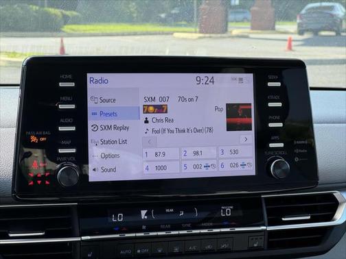2023 Toyota Sienna XLE 8 Passenger