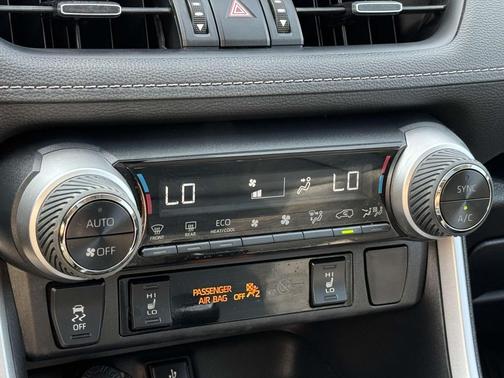 2021 Toyota RAV4 Hybrid XLE Premium