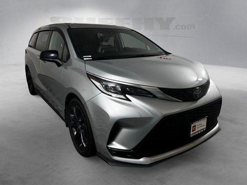 Celestial Silver Metallic 2021 Toyota Sienna XSE 7 Passenger