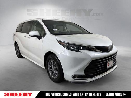 2024 Toyota Sienna XLE