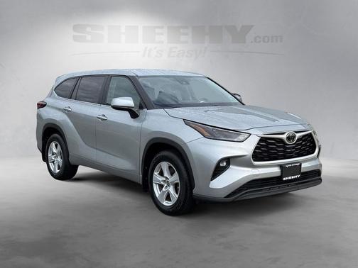 2024 Toyota Highlander LE
