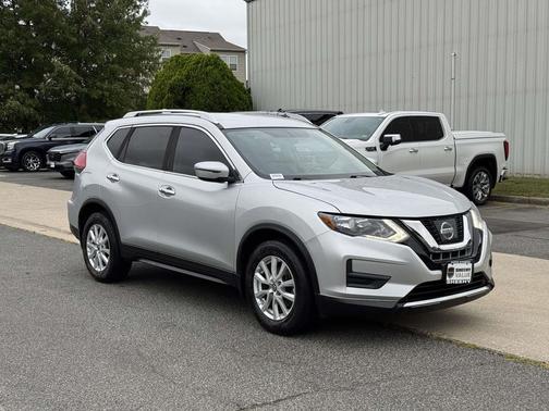 2017 Nissan Rogue SV
