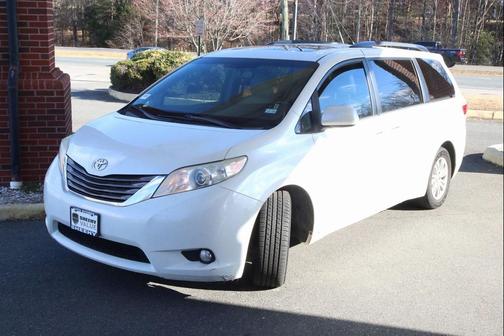 2015 Toyota Sienna XLE