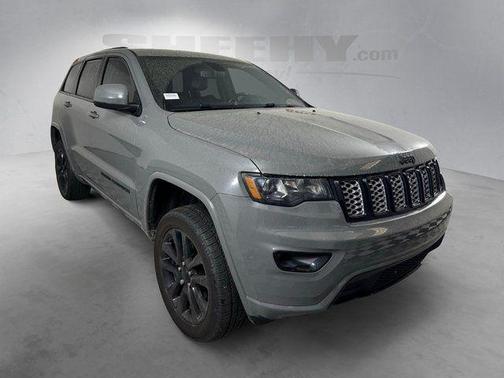 Sting-Gray Clearcoat 2019 Jeep Grand Cherokee Altitude
