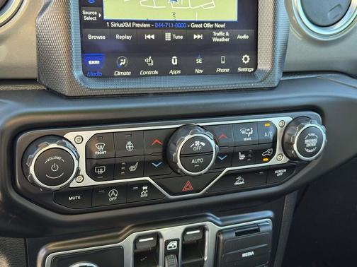 2023 Jeep Gladiator Overland