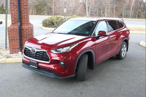 2020 Toyota Highlander LE
